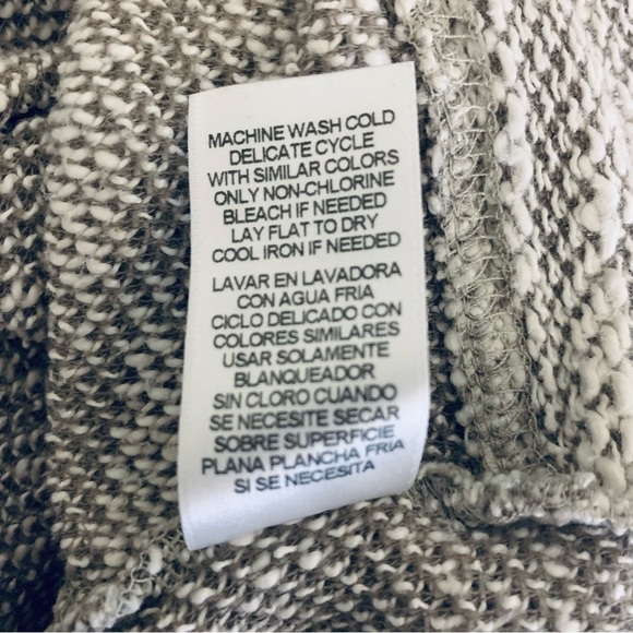 Kut from the Kloth Oversized Neutral Woven Sweater, Size M - Picture 4 of 5